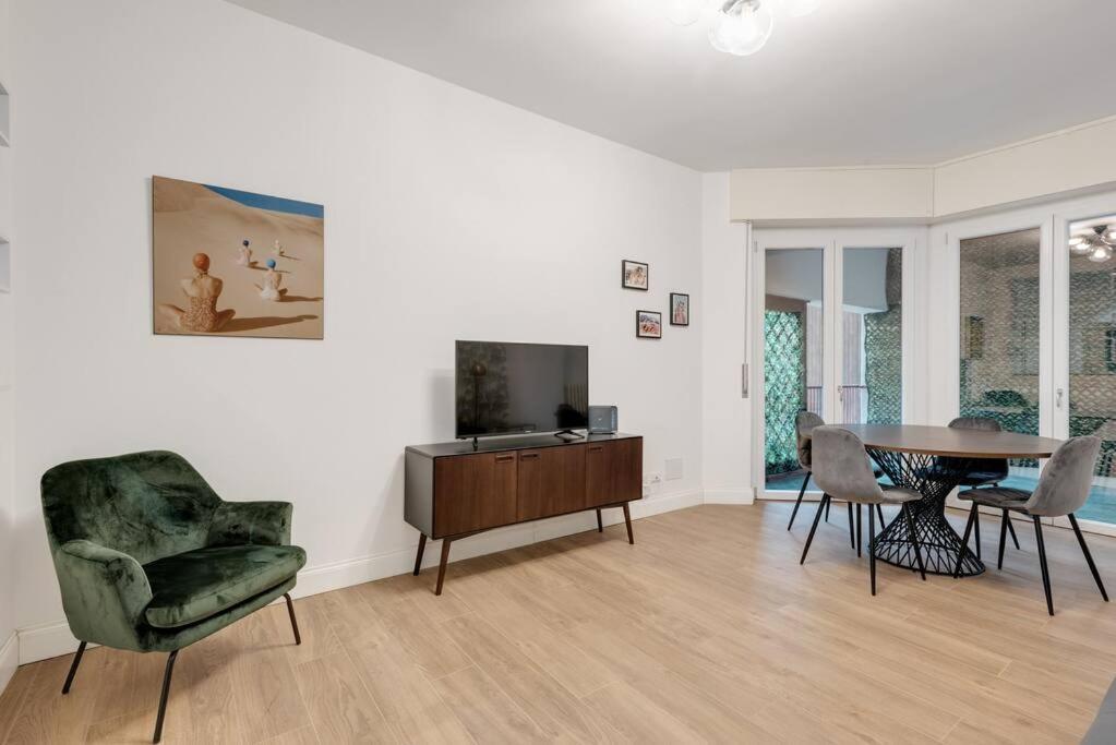 Easylife - Cozy & Comfy Apt In Design District Milano Exteriör bild